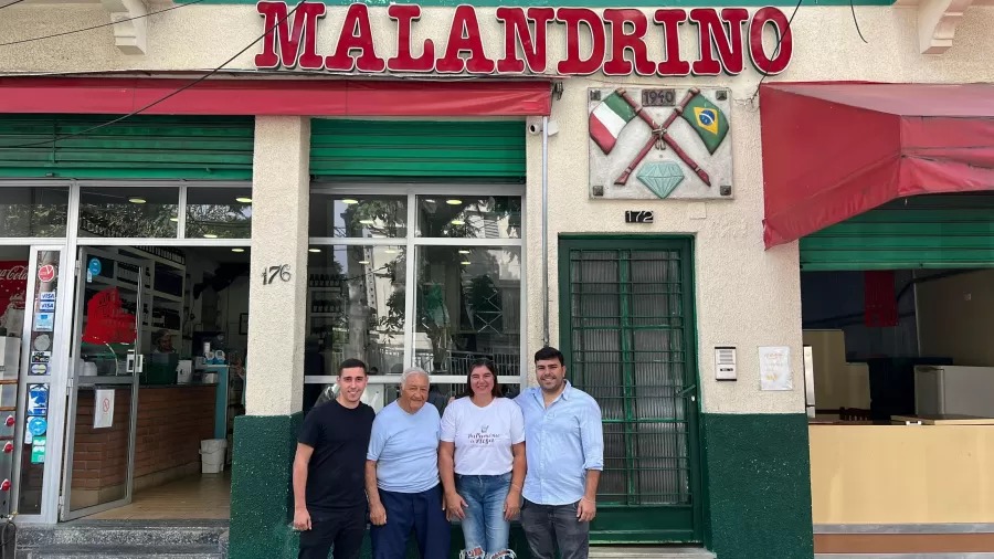 M�quina de massa mais antiga do Brasil est� em SP: os 85 anos da Malandrino