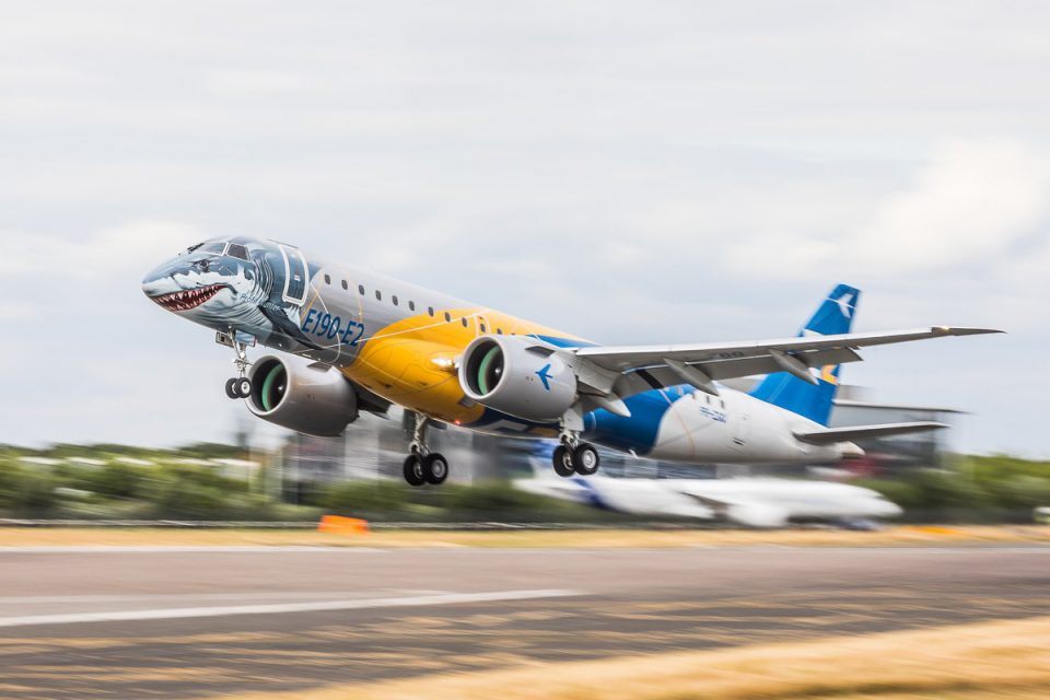 �ndia planeja fabricar jatos e quer parcerias com Embraer e Sukhoi